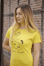 Lade das Bild in den Galerie-Viewer, Janina Kindt signature T-Shirt yellow
